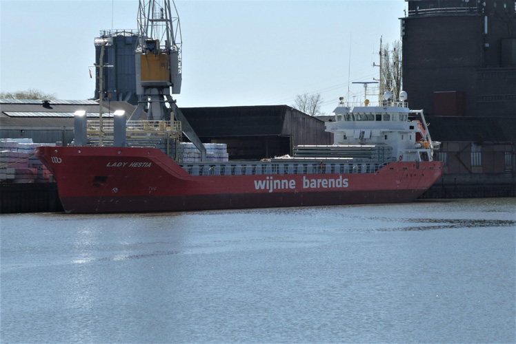 進口汽車到港報關(guān)