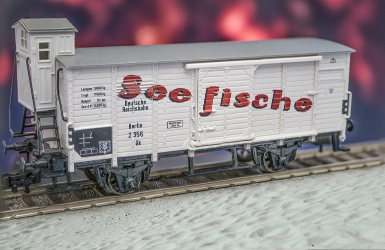 新疆汽車進(jìn)口報(bào)關(guān)平臺(tái)電話